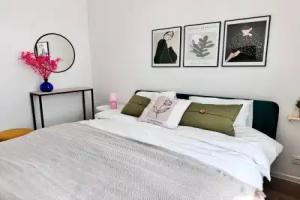Na Aviatorov 4 Apartments, Korobova