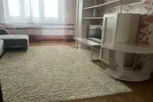 Trekhkomnatnaya Flar, Yelabuga