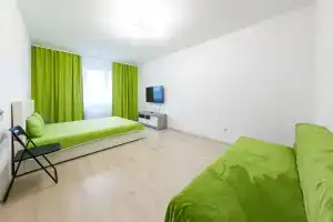 Olivka Odnokomnatnaya Na 17 Ehtazhe Flat, Ekaterinburg