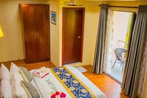 Blue Wave Maldives Guest House, South Nilandhe Atoll