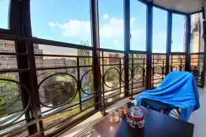 seti Neotel panoramnaya ryadom s VGU. pamyatnikom Slavy Flat, Voronezh