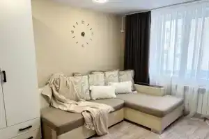 Tam Gde Uyutno Na Nikolaya Chikhareva Flat, Saratov
