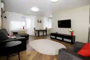 Uyutnaya Studiya V Tsentre Starogo Goroda Flat, Togliatti