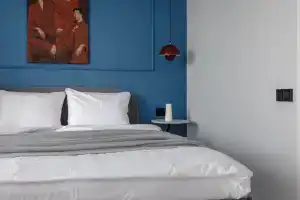 White and Blue Apart Flat, Vladimir