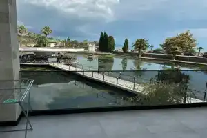 Azanta Hotel, Novyjj Afon