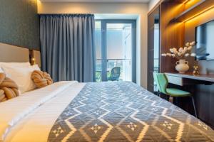 Designer Sea View in Alliance Privilege Apartments, Batumi