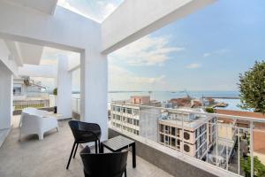 Oddity Seafront Penthouse Apartments