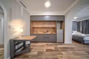 Khatti Apart, Maykop