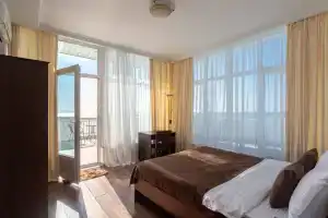 Trekhkomnatnaya S Vidom Na More Flat, Sochi