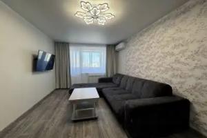 Na Magistralnom Shosse 15k7 Flat, Komsomolsk Na Amure