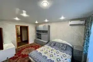 Trekhkomnatnaya na Ulitse 2-ya Pyatiletka Flat, Krasnodar