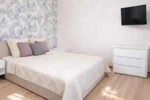 Odnokomnatnaya Natalie Rooms ryadom s TC Mirazh dlya 4 gostej Flat, Syzran