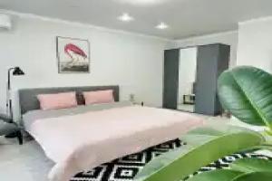 Stilnaya Rozovy Flamingo 1 etazh Flat, Inozemtsevo