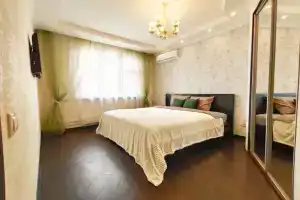 Globus na Ulitse Borisa Pasternaka, 11 Apartments, Michurinets