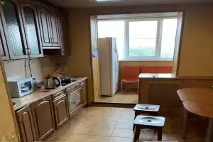 V Balashikhe na Gagarina Flat, Balashikha