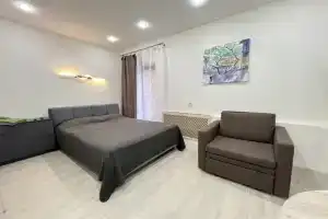 Uyutnaya Studiya v Samom Tsentre Flat, Kungur