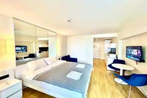 Solnechny Batumi Orbi City A Block 429 Apartments, Batumi