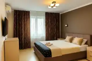 Prostornaya Trekhkomnatnaya Flat, Moscow