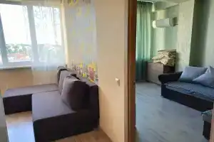 V Lukomorye Flat, Adler