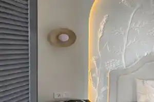 V Znamenitom Dome S Atlantom Flat, Chernyakhovsk