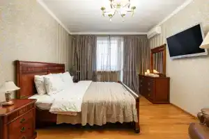 Michurinskiy Kholl Flat, Moscow