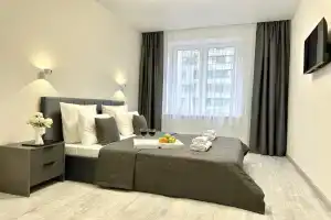 Shikarnaya V Tsvetah Bashkirii FSF Flat, Ufa