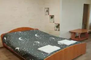 Na Odnom iz Tsentralnykh Prospektov Goroda Flat, Ivanovo