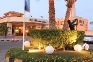Swiss Inn Pyramids Golf Resort, 6th of October City