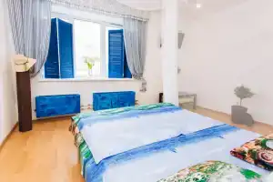 Na Nikolaya Nikonova 18 Flat, Ekaterinburg