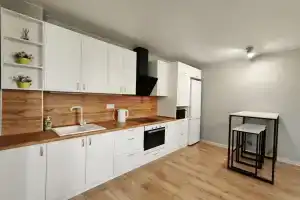 9 Nochey V Zhk Grinvich Flat, Volgograd