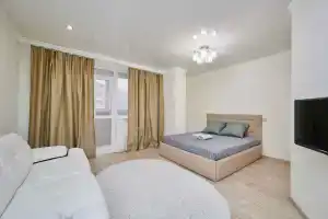 Shikarnaya Studiya Na 1-Oy Okruzhnoy Flat, Chelyabinsk