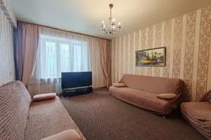 Prostornaya Dvukhkomnatnaya Stalinka U Vechnogo Ognya Flat, Dzerzhinsk