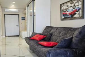 Na Ulitse Bratskaya 1 Flat