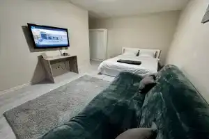 Uyutnaya 2-Komnatnaya Na Kolomenskoy Flat, Moscow