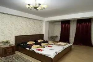 Blizhe Kreposti i Fontanu Flat, Derbent
