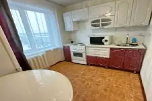 2 kh komnatnye apartamenty Apartments, Achinsk