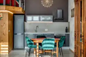 Surname Deluxe Apartments 3