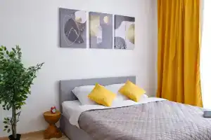 Novokoltsovskiy Flat, Ekaterinburg