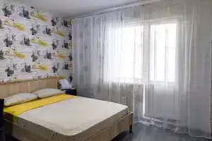 Studiya na Usoltseva Trts Aura Flat, Surgut