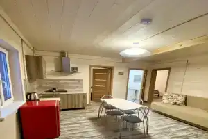 House by the forest, Pushkin