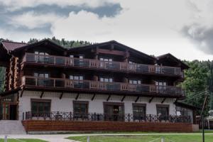 Tayga&Ozero Hotel, Artybash