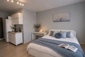 СolorApartments - Molochnaya zhemchuzhina Apartment, Korolyov