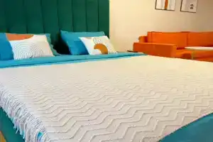 Na zaslavskogo 27 Flat, Serov