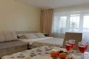 Novaya Studiya V Tsentre Goroda Flat, Abakan