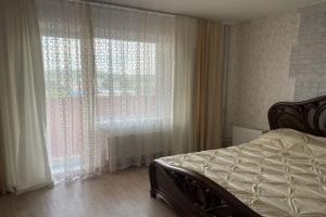 Na Ulitse Metallurgov Flat, Satka