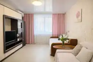 Dvukhkomnatnaya V Tsentre Goroda V Ussuriyske Flat, Ussuriysk