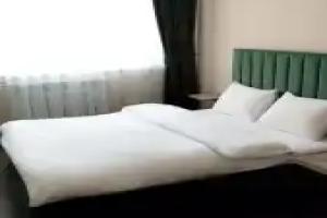 Berloga Hotel, Pavlodar