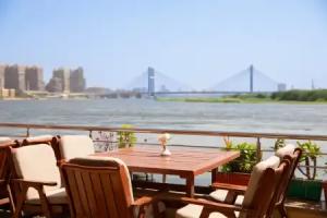 Nile Transport Hotel, Cairo