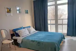 Dvukhkomnatnaya Na 1etazhe S Vidom Na Prud Flat, Izhevsk