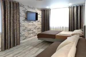 Na Molodyozhnoy 8 Flat, Usinsk